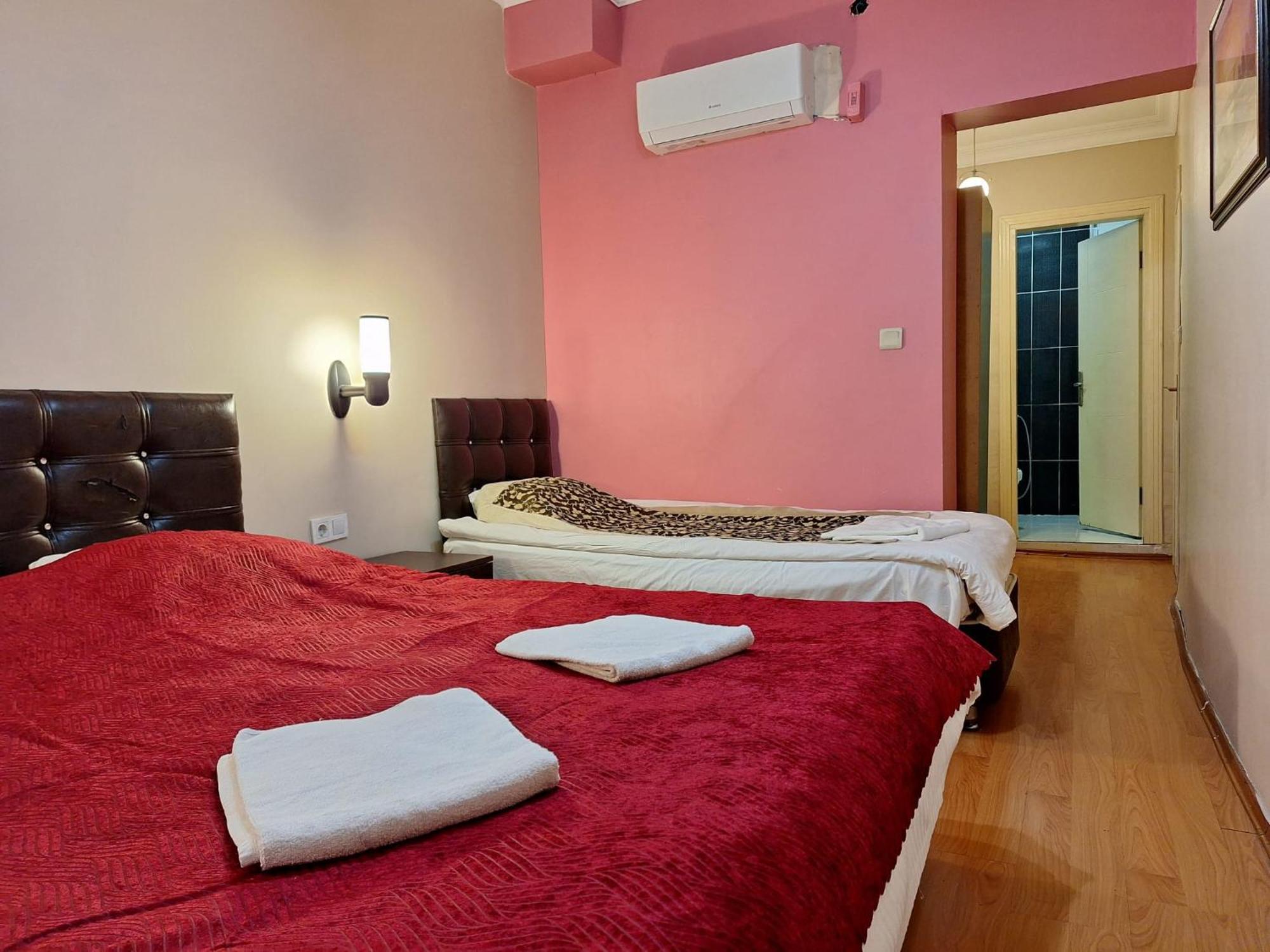 Amir Apart Hotel Istanbul Bagian luar foto