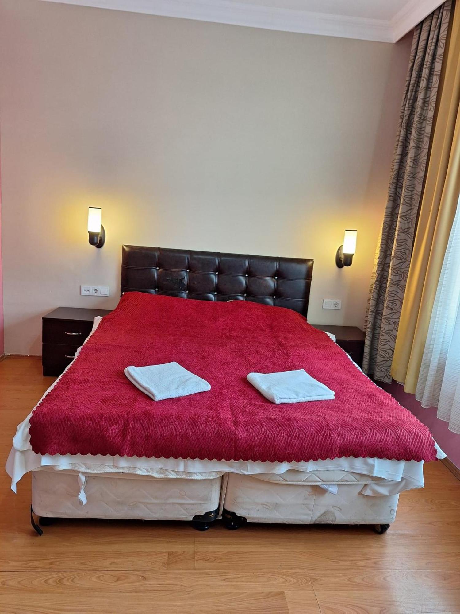 Amir Apart Hotel Istanbul Bagian luar foto